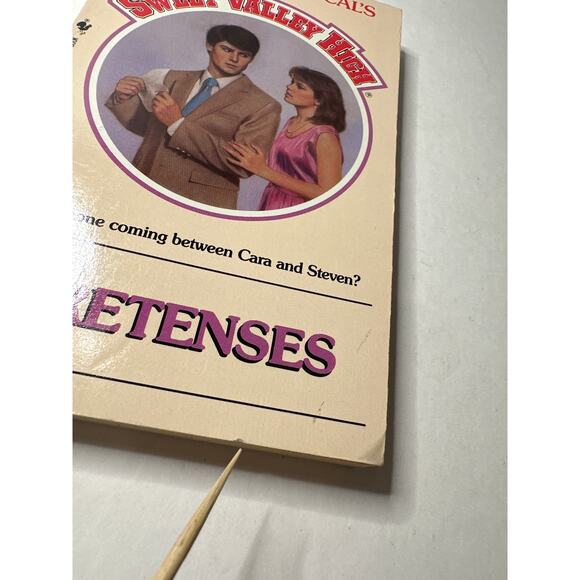 Sweet Valley High 1ST Edition First Print Book #44 Pretenses Vintage 1980's - Picture 3 of 11